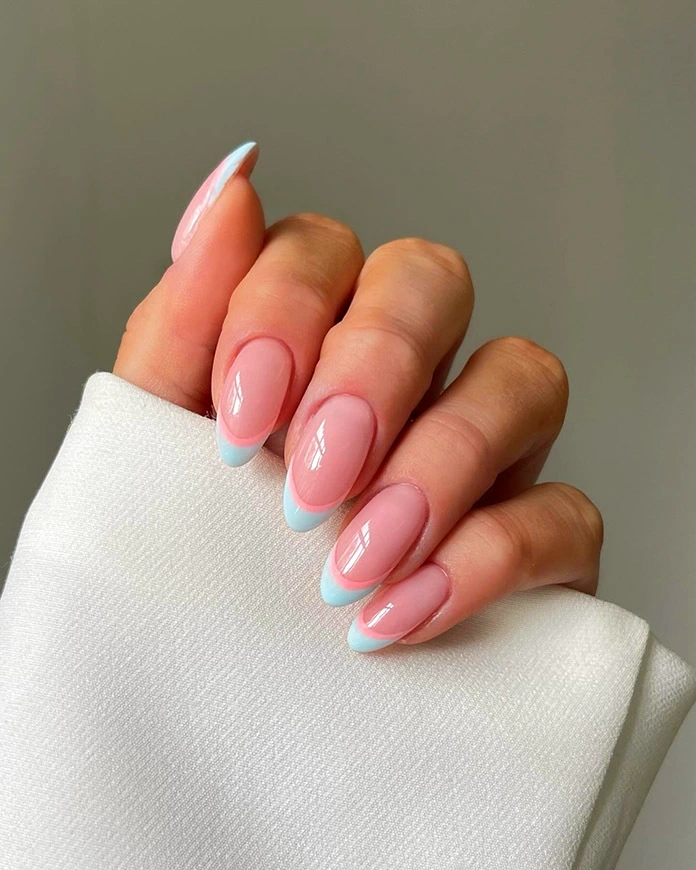 This image has an empty alt attribute; its file name is Graduation-Nail-Design-Ideas-26.webp